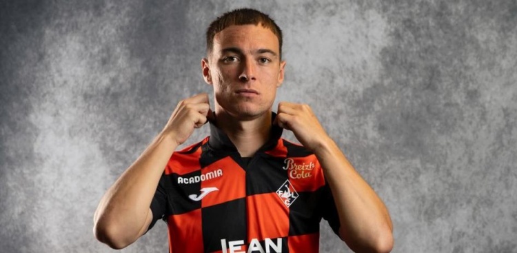 开云体育下载官网-洛里昂边锋：梦想加盟巴塞罗那 梅西和哈白布时代的足球达到顶峰