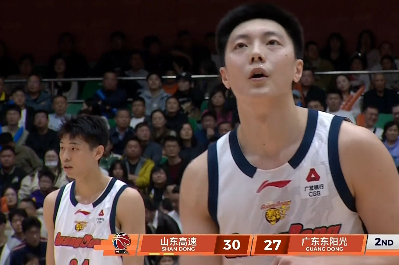 开云体育下载网页版-CBA：徐杰6中1终结三连胜，外援8失误，高诗岩15+6晃倒徐杰